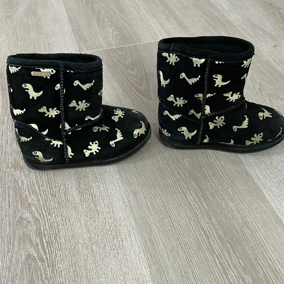 EMU Australia Waterproof glow in the dark dinosaur boots.  GLOW IN DARK - Picture 1 of 9